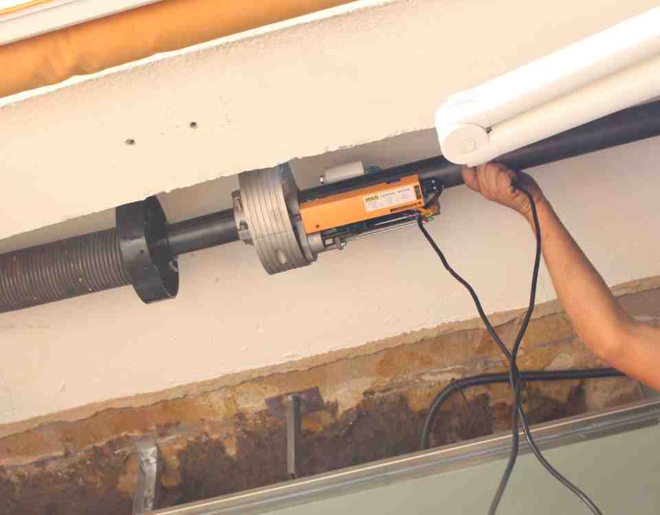 motor persiana local comercial 960x750 - reparar motor persiana local