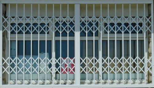 rejas extensibles plegables o de ballesta - Rejas