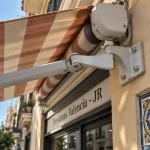 openai 1791370720468 t4q9qb 1791370720478 q04yck 150x150 - &iquest;Qu&eacute; recomendar&iacute;as para la instalaci&oacute;n de persianas de seguridad en Valencia?